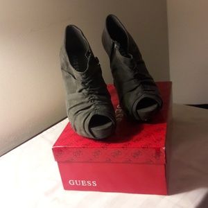 GUESS  "DAVISON" BOOTIES